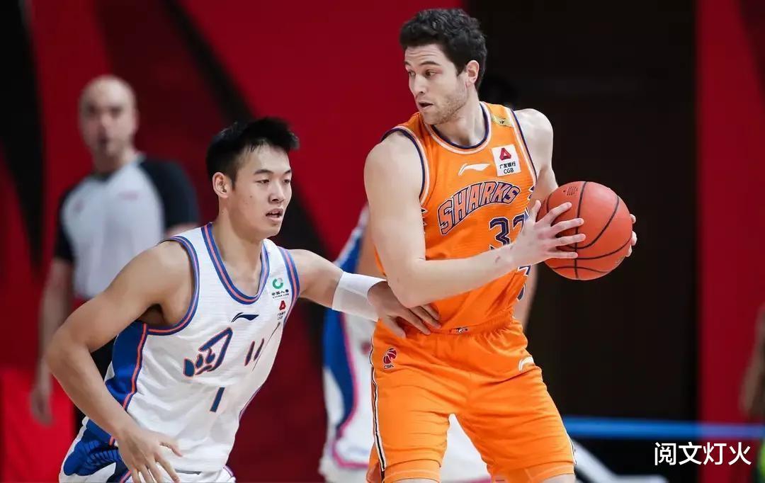 李春江完成首签，单场75分巨星追随，上海男篮下赛季目标冠军(1)