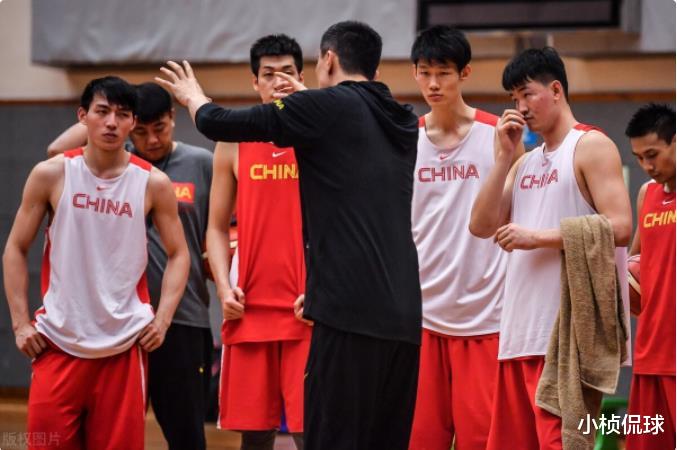 中国男篮集训名单难产，杜锋不放心代班教练，徐杰奖金数倍于年薪(2)