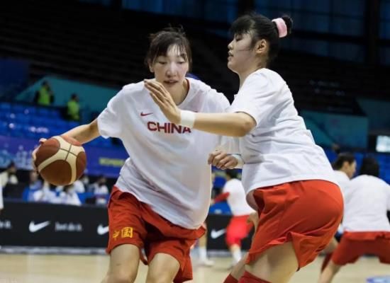 内线双核征战WNBA！李梦成绝对核心，中国女篮目标复仇日本(2)