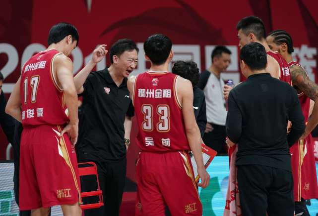 重磅消息！冠军级别主教练重返CBA，浙江稠州队新赛季大爆发！(1)
