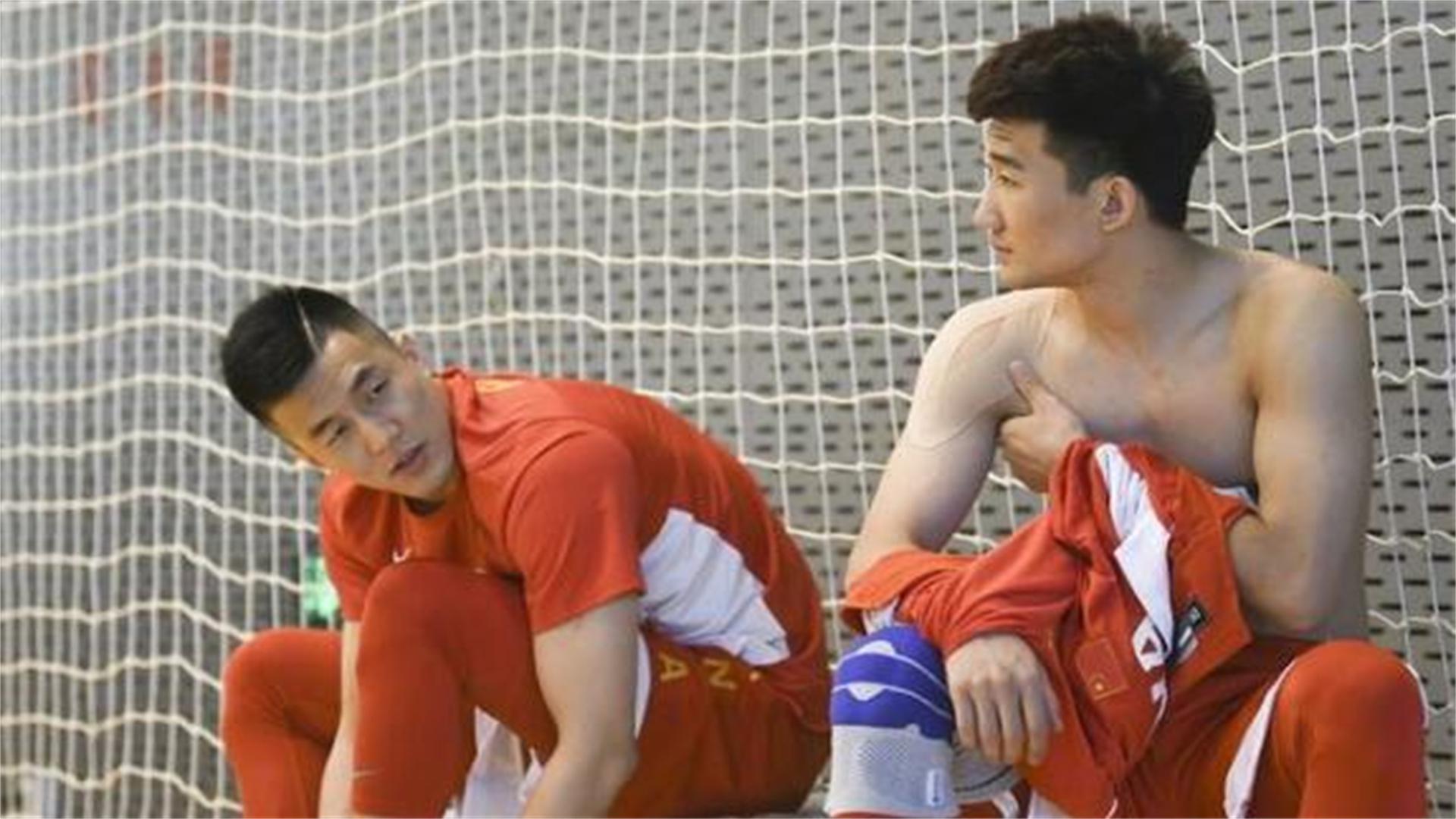 中国男篮新队长或3选1，不是郭艾伦赵继伟，大魔王或是最佳人选(2)