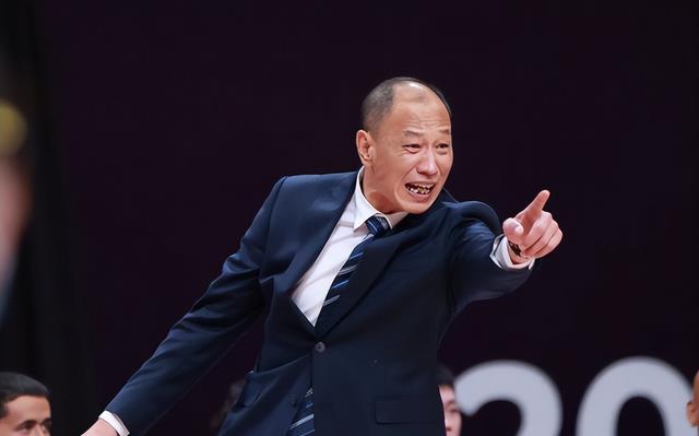 正式官宣！前中国男篮教练出山 担任CBA劲旅主帅(1)