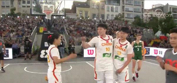 判罚尺度完全看不懂！中国三人女篮输给法国非常遗憾！(16)