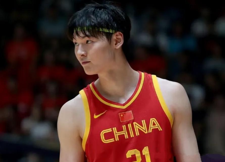 姚明成立中国篮球名人堂，大王爆杜锋要求肉搏战，莫兰德沉迷游戏(4)
