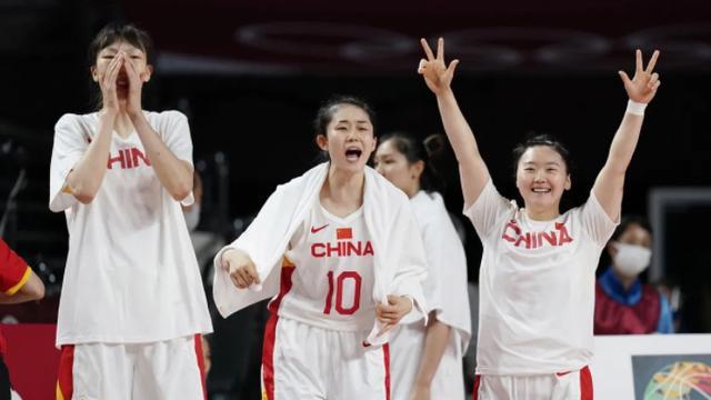 中国篮协官宣！欧洲名帅加入中国女篮，担任教练，未来让人期待(2)