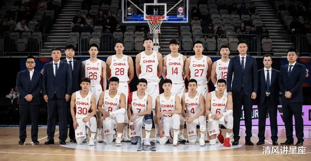 中国男篮单节比赛仅拿三分原因曝光，教练队员起内讧，输球谁之过(2)