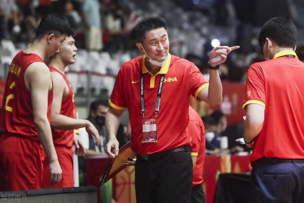 中国男篮50分大胜印尼，杜锋更衣室演讲内容曝光，一番话振奋人心(1)