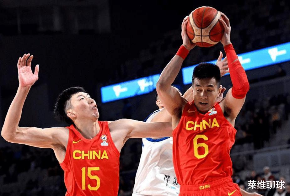 FIBA国际篮联狂吹周琦！三王加冕堪称战神，却带不动失误王胡明轩(3)