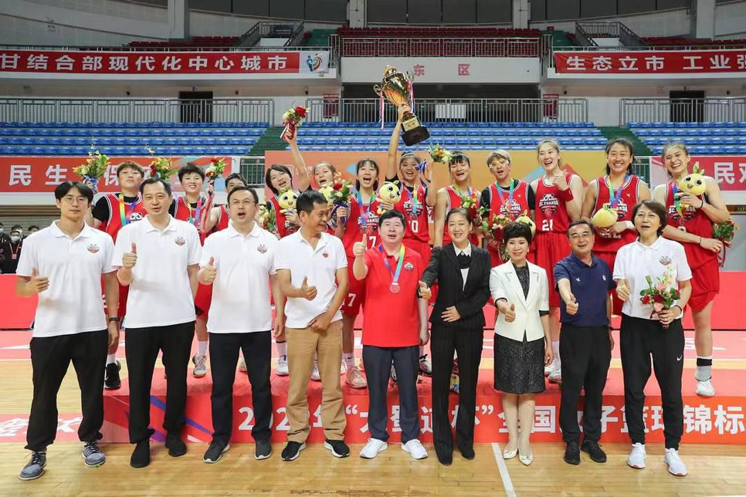 四川女篮夺得历史上首个全国冠军 被对手反超最终91比81击败江苏女篮(1)
