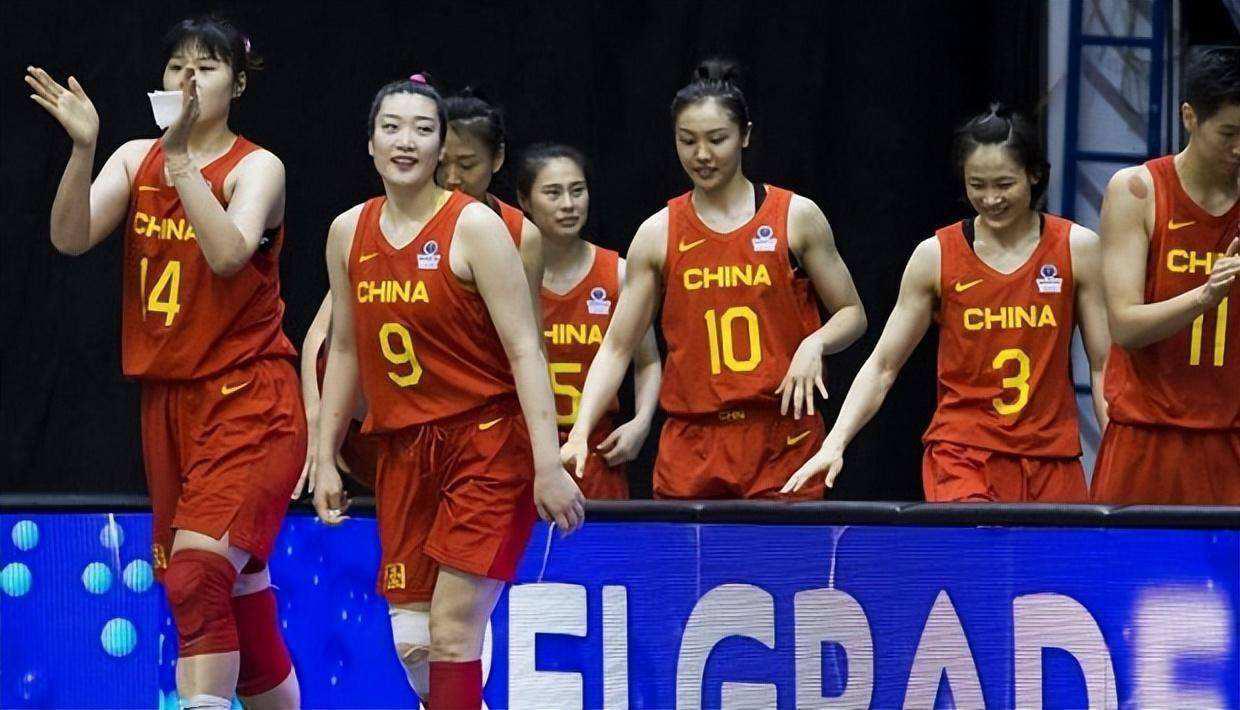中国女篮世界杯突传喜讯，小组前三稳了，球迷欢呼(3)