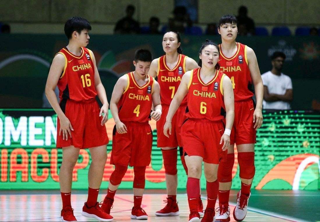 中国女篮世界杯突传喜讯，小组前三稳了，球迷欢呼(4)