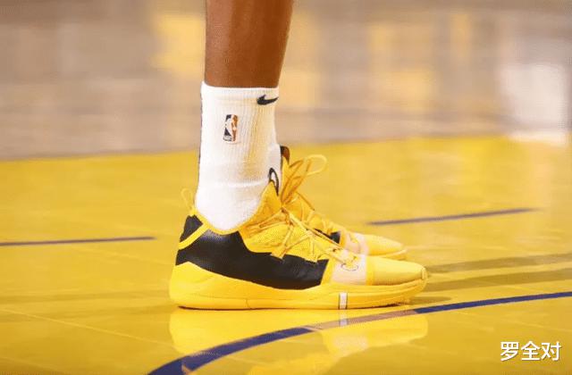 威金斯NBA决赛上脚贴牌Nike，匹克真是给你惯出毛病了？(4)