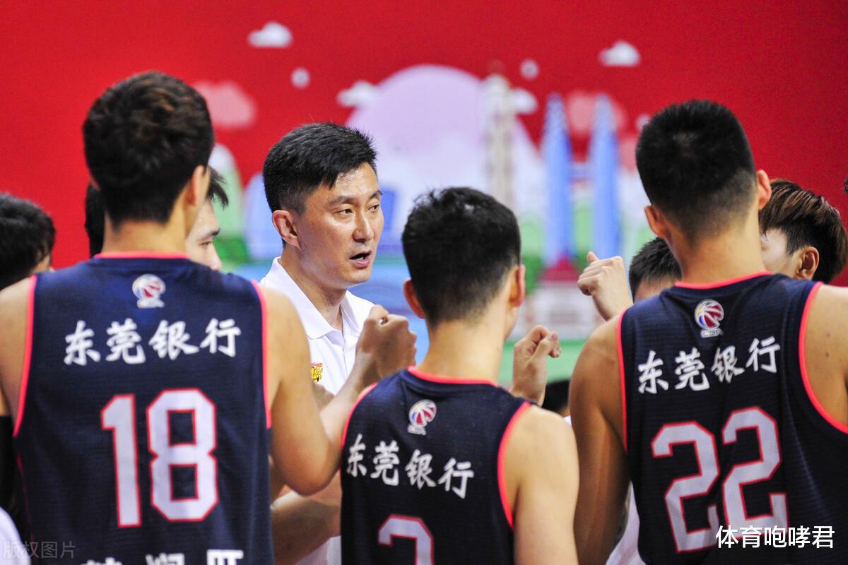 CBA官宣新规，广东男篮将缺席3场比赛，名记建议调整赛程事后补赛(3)