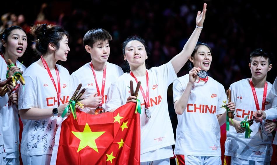 世界第2+亚洲第1，中国女篮太争气，巾帼不让须眉，男篮要加油了(1)