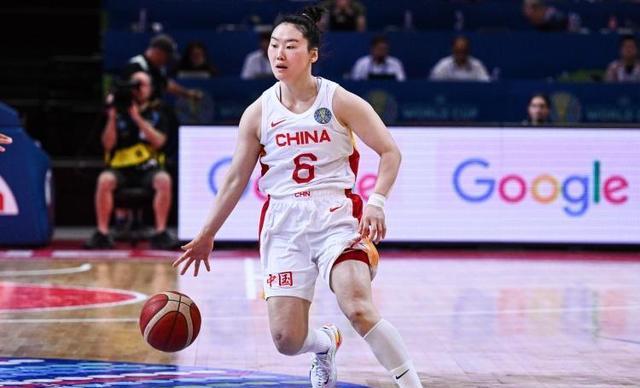 终获FIBA肯定，中国女篮排名上升5位，奉劝男篮打得像个娘们一样！(4)