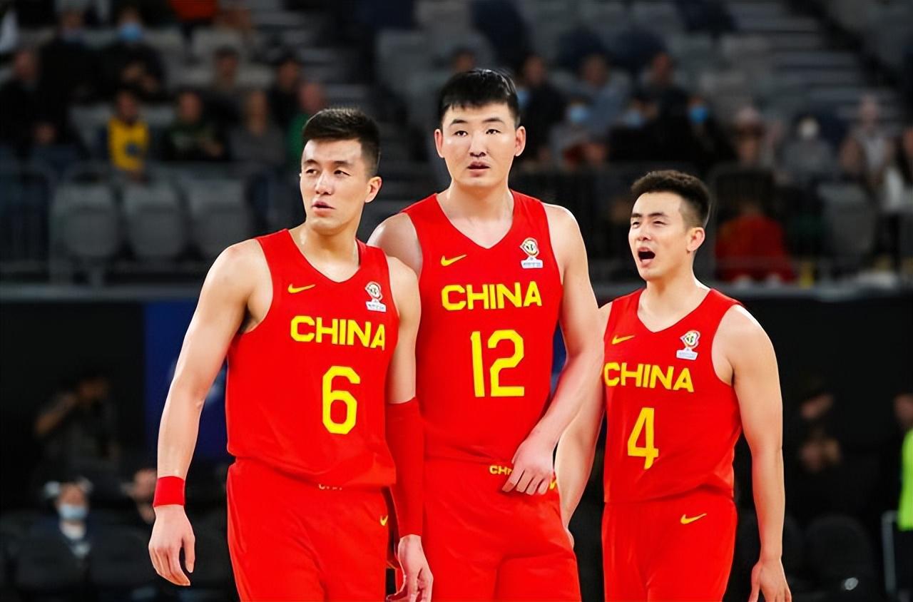 中国篮球再遭质疑，CBA吹罚不公，郭艾伦怒赞，媒体人一致发声：不理解！(5)