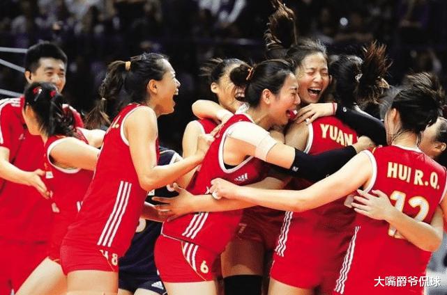 中国女篮止步世锦赛八强，获得世界杯亚军的女篮真成三大球门面？(1)