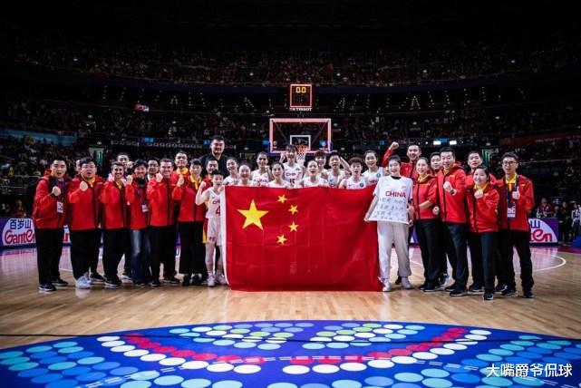 中国女篮止步世锦赛八强，获得世界杯亚军的女篮真成三大球门面？(2)