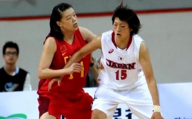 前女篮运动员王岑静，不顾家人反对加入日本球队，反过来和中国女篮打比赛(1)