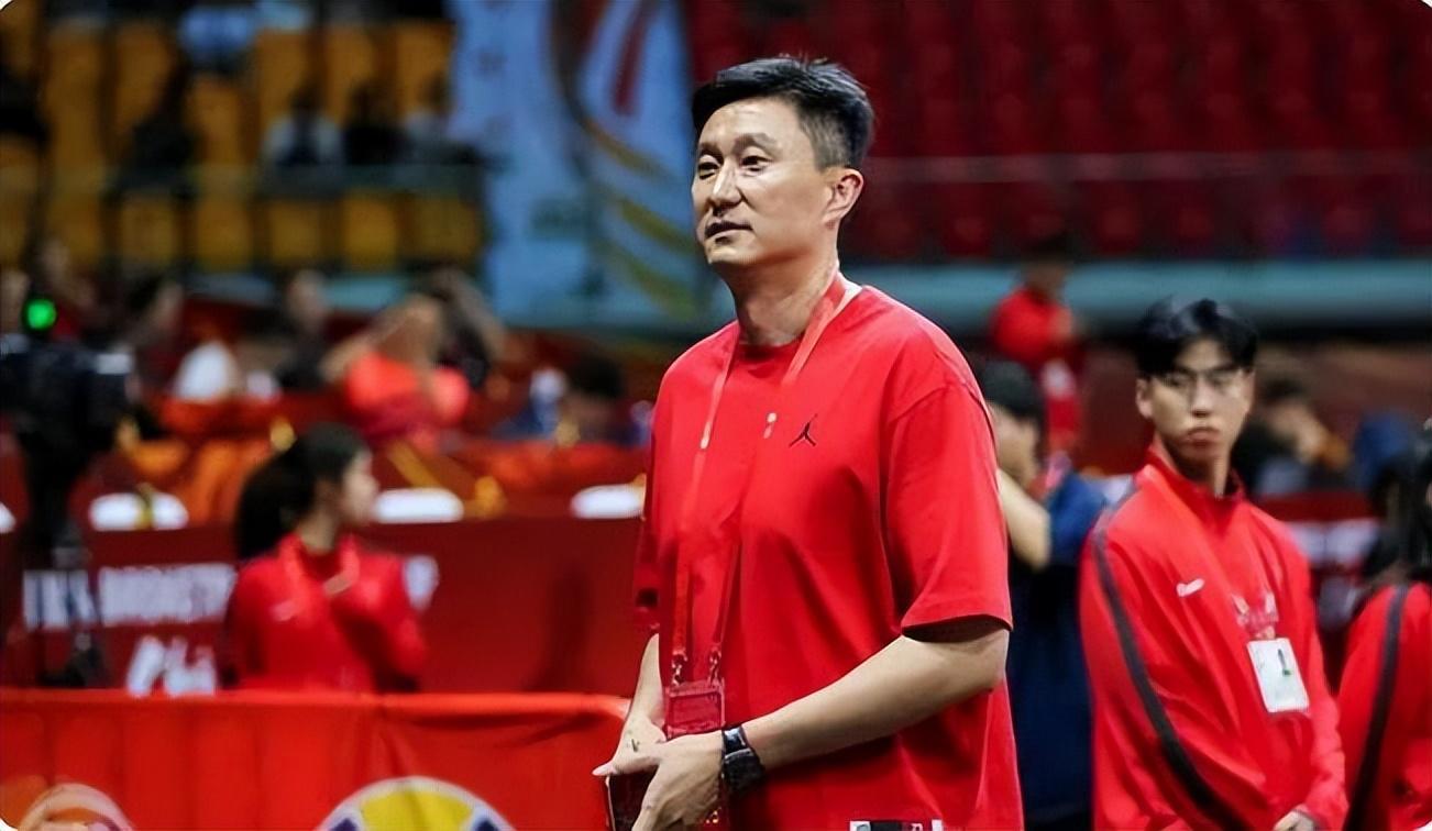 杨毅称杜锋，对中国男篮比赛结果，根本就不在乎，只想走个过场(2)