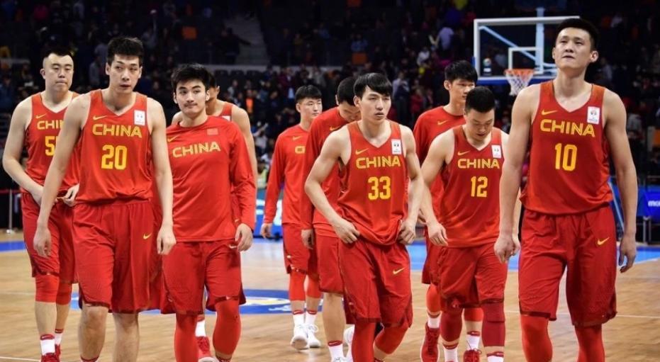 正式官宣！中国男篮世预赛14人大名单出炉，杜锋派出6后卫+3中锋(2)