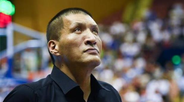 战神刘玉栋升官赴任，效仿巴特尔主管一方，中国篮球终于看到希望(7)