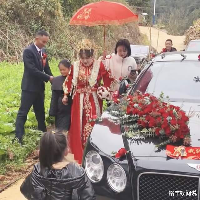 恭喜！35岁网红“贵州科比”正式结婚，头车是宾利，网曝天入25万(5)