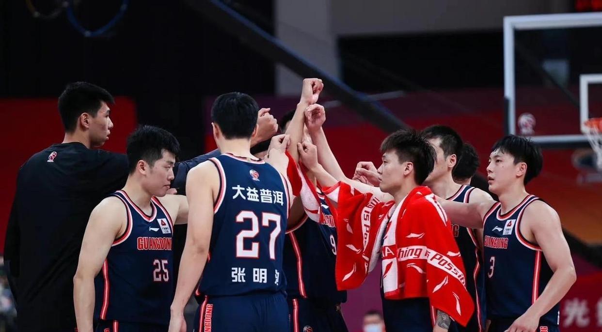 辽篮再签NBA球员，广东队被质疑靠外援赢球，广州队换掉郭士强(3)