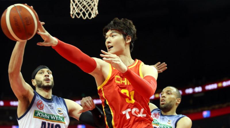 中国男篮两连胜稳了，因为核心对抗能力大幅度提升，这次谁与争锋(2)