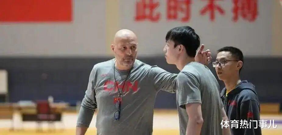 姚明不应该受到指责，球迷们明确指出了中国男篮缺乏基本功的原因(4)