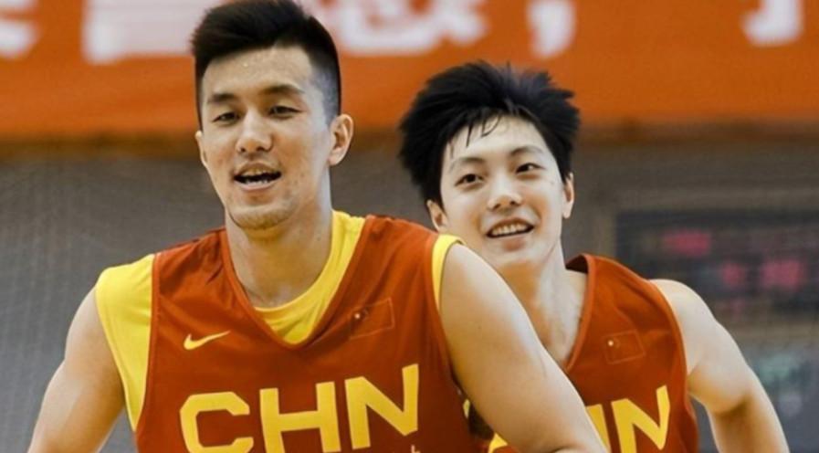 男篮：中国男篮决战哈萨克斯坦前，中国男篮新队长出炉(1)