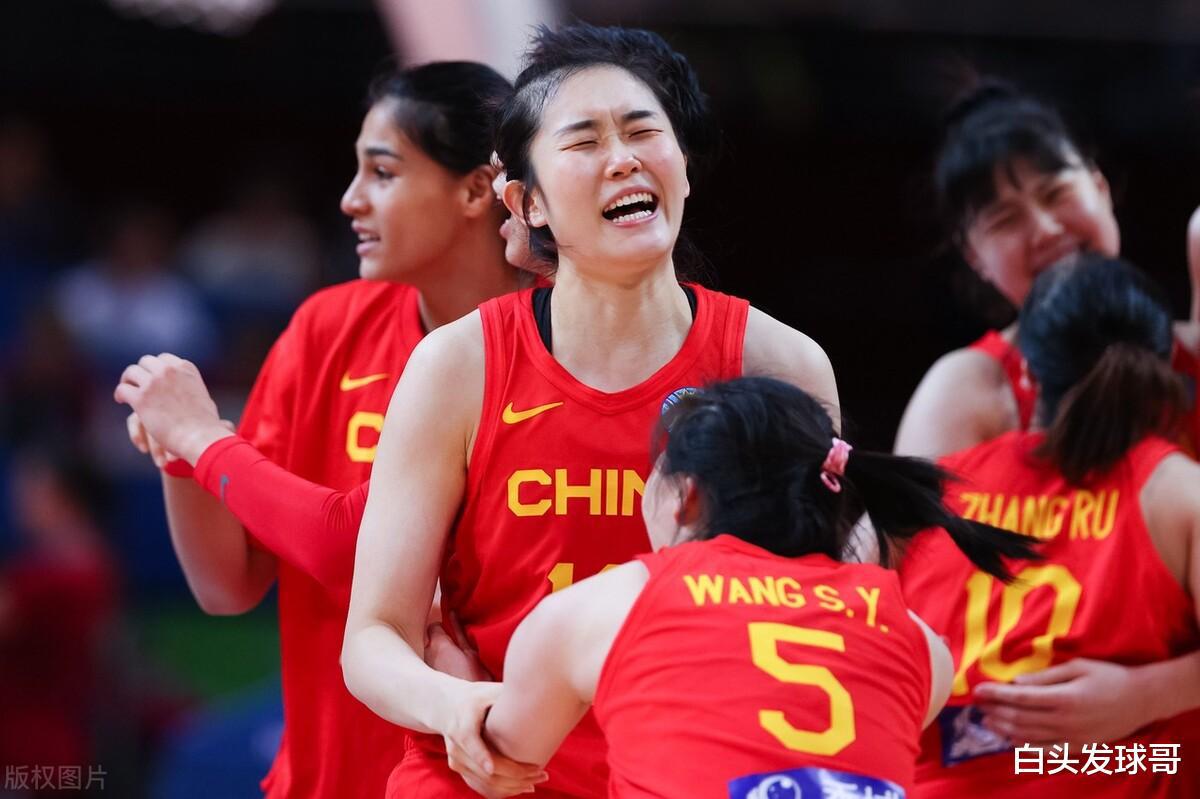 中国女篮再添两大巨星，WNBA妖卫+60分女战神，郑薇或掀翻美国队(4)