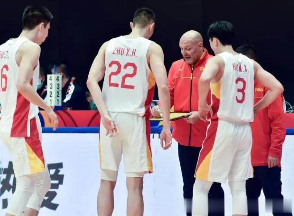 中国男篮国家队的最后两块拼图：郭昊文和王泉泽
没错，就是2022留洋四人组的最后(1)