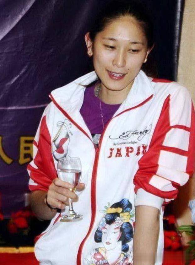 中国女篮隋菲菲：为国家队出战11年，留下无数记录，如今44岁未婚(24)