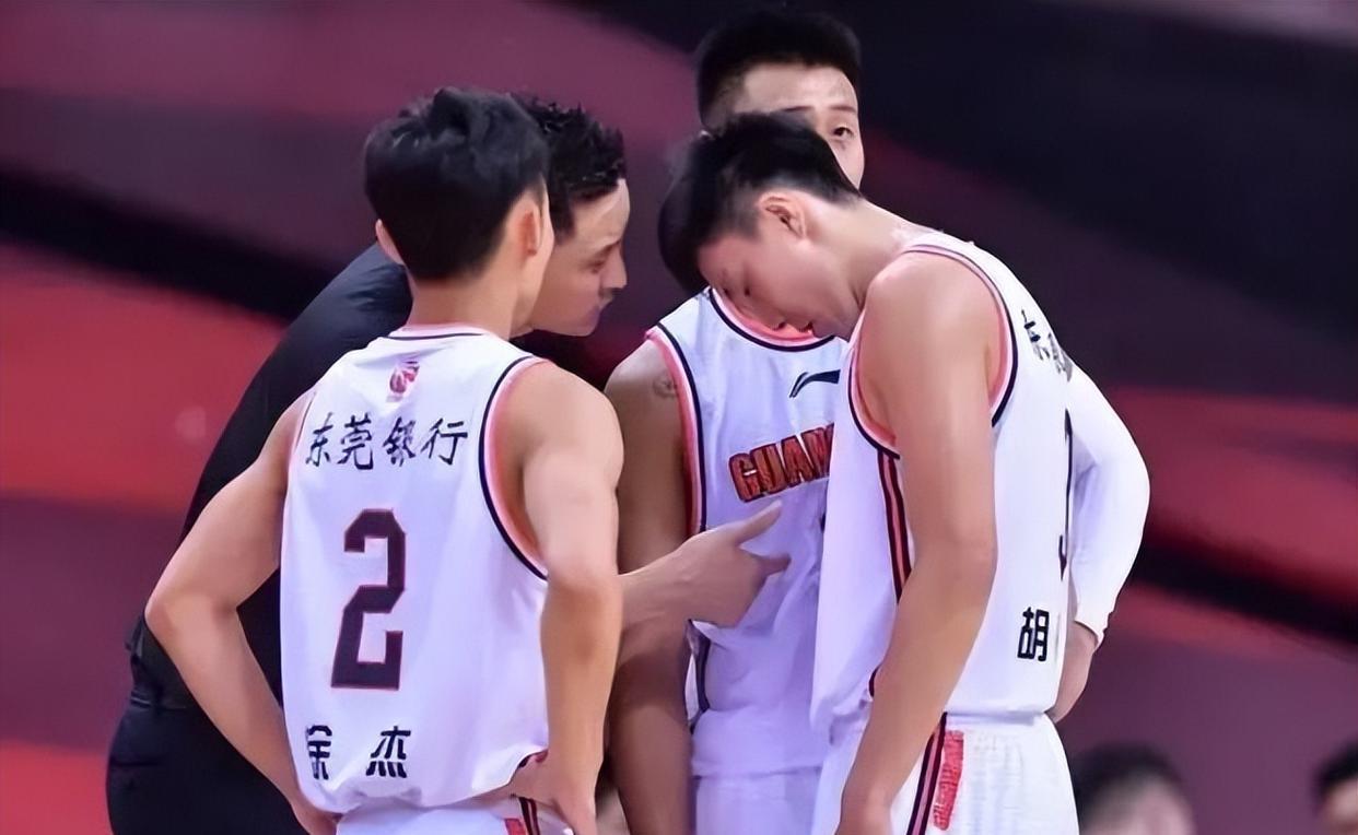 中国篮协：广东特色防守可以借鉴吗？裁判遵守的是FIBA规则吗？(2)