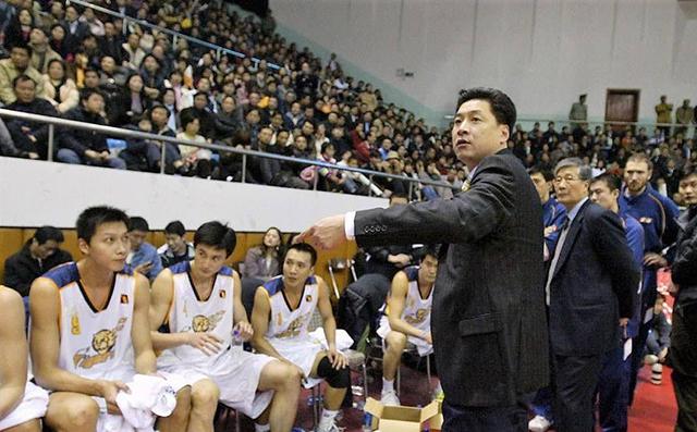 CBA最成功教练李春江，单场比赛10个三分，赴美学习执教能力(3)