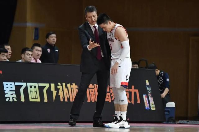 广州龙狮出局，主教练郭士强表示球队已拼尽全力，没有什么遗憾(3)