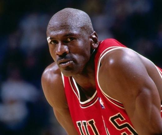 NBA公认最不易受伤的5大球星，詹皇20年最大手术是植发(5)