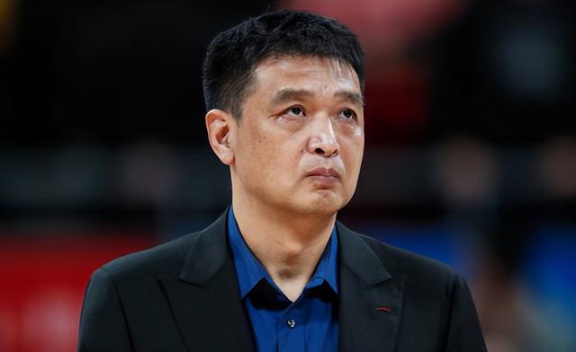 方硕重回国家队，闵鹿蕾出山或执教北控，北京篮球春天又来临了？(3)