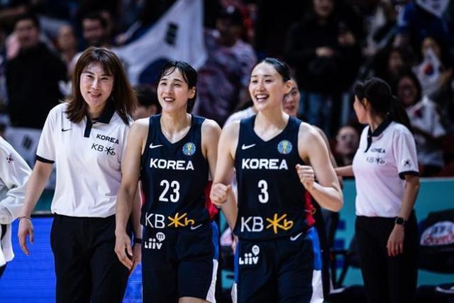 中国女篮胜不足喜！常规时间被韩国队戏谑，完全不像世界亚军水平(6)