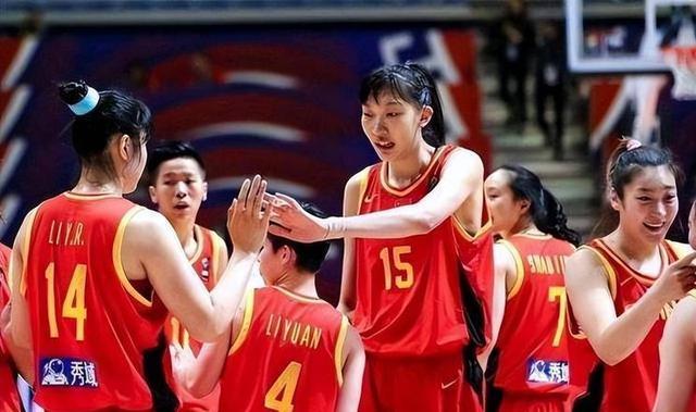 中国女篮胜不足喜！常规时间被韩国队戏谑，完全不像世界亚军水平(7)