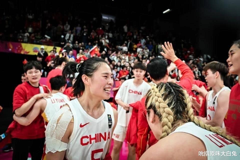 中国女篮击败极致小快灵的日本队，是否说明坚持高大化是正确的？(3)