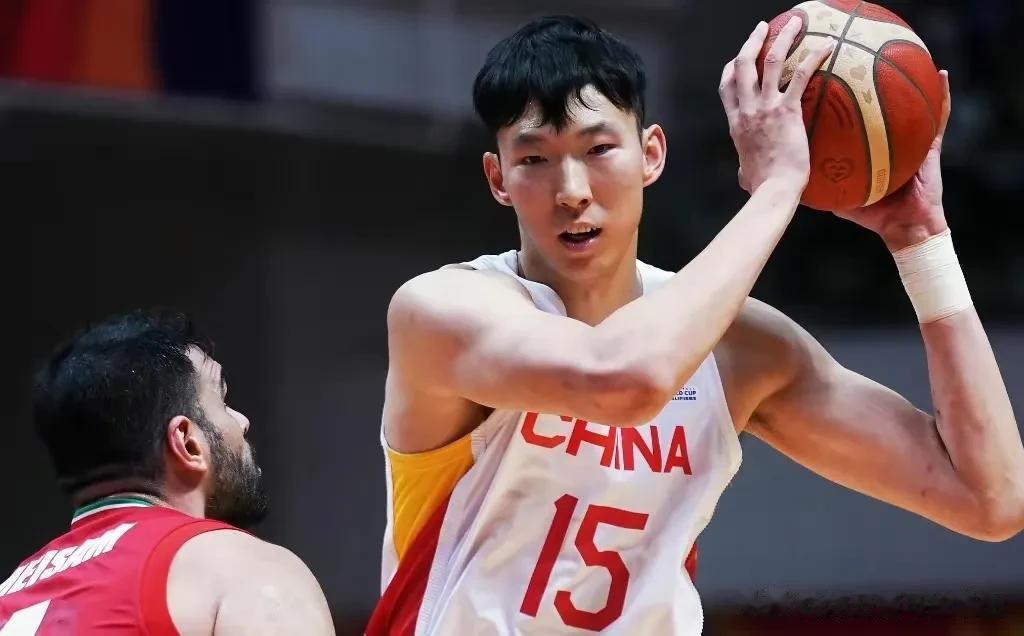其实很多人对中国男篮的外线球员有个误区，我觉得现在有必要要纠正一下。
中国后卫不(2)