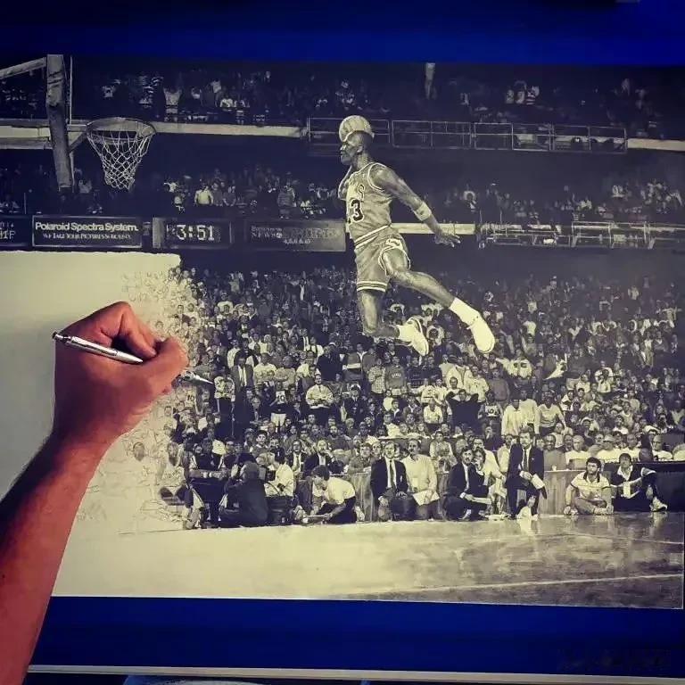 牛逼！国外一名艺术家耗时250个小时，纯手工画出篮球之神迈克尔乔丹在扣篮大赛上的(5)