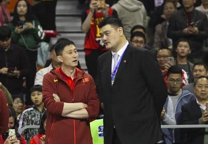 塞尔维亚队长盛赞：中国男篮后卫有实力打NBA，像哈登一样难防(5)