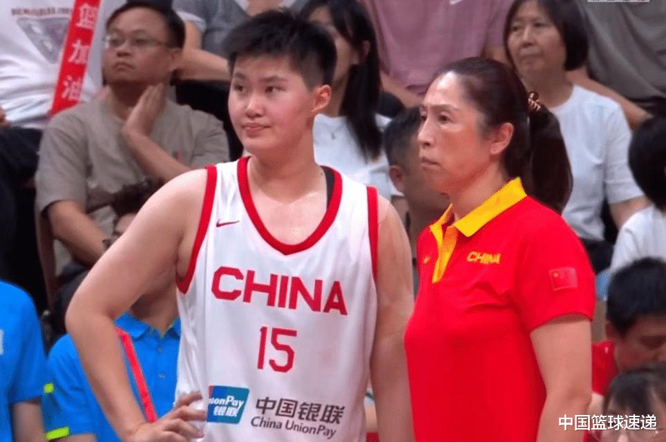 中国女篮压制澳大利亚，王思雨复出李缘6分，唐毓8分表现亮眼！(4)