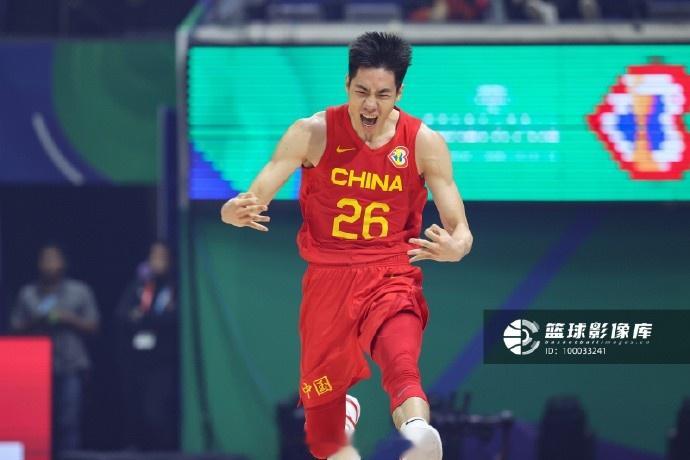 当之无愧！中国篮球之队官方：胡金秋当选本场全队最佳(7)