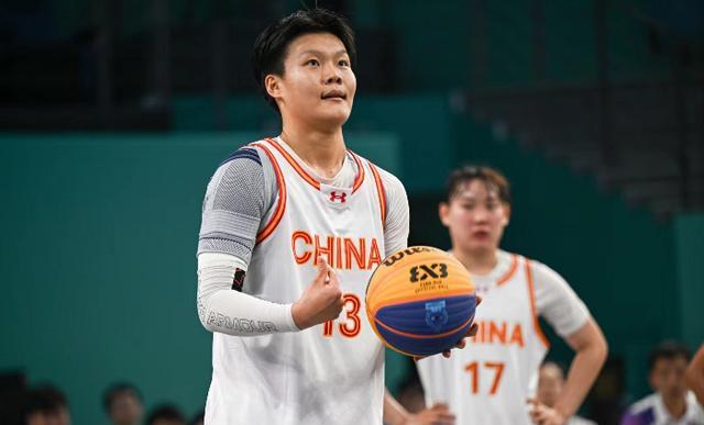 亚运会：中国三人女篮力克日本进决赛万济圆10分距卫冕仅差1胜(1)