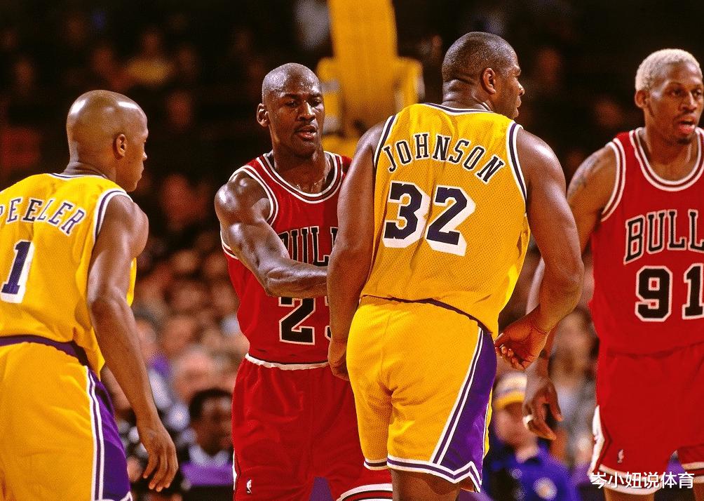 NBA公认的历史最强三巨头是谁？魔术师约翰逊、贾巴尔和沃西(3)