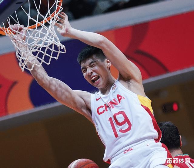 中国男篮目前三号位人选，自主进攻能力不足，只能作为辅助性球员(6)